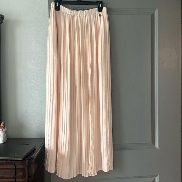 Kendall & Kylie light peach pink skirt - Picture 1 of 6